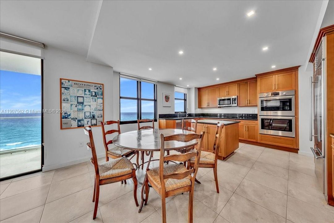 Active With Contract: $2,495,000 (2 beds, 2 baths, 1983 Square Feet)