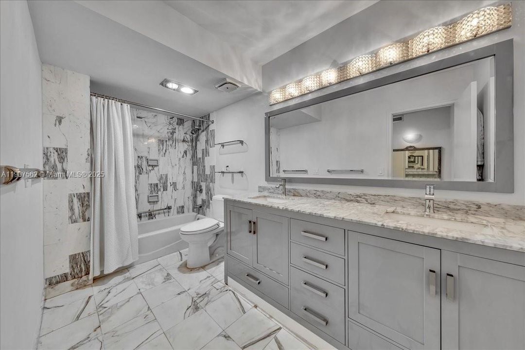 Active With Contract: $2,495,000 (2 beds, 2 baths, 1983 Square Feet)