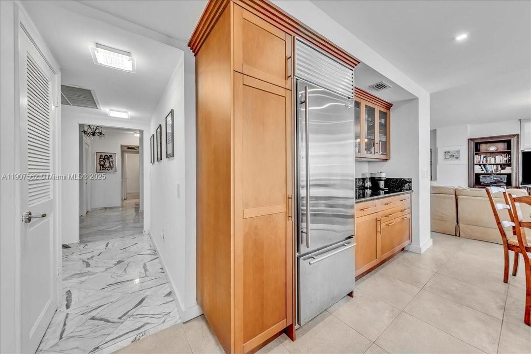 Active With Contract: $2,495,000 (2 beds, 2 baths, 1983 Square Feet)