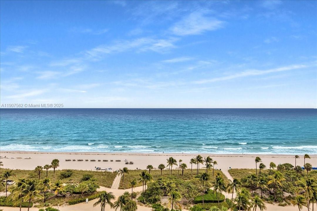 Active With Contract: $2,495,000 (2 beds, 2 baths, 1983 Square Feet)