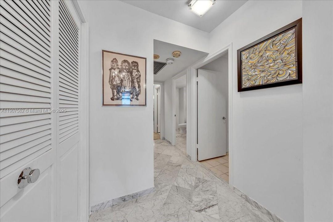 Active With Contract: $2,495,000 (2 beds, 2 baths, 1983 Square Feet)