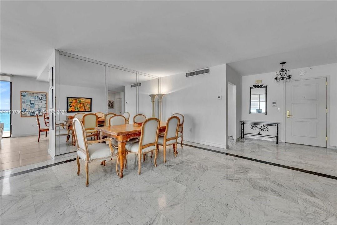 Active With Contract: $2,495,000 (2 beds, 2 baths, 1983 Square Feet)