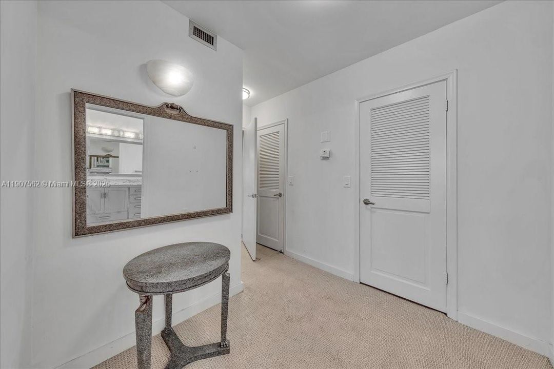 Active With Contract: $2,495,000 (2 beds, 2 baths, 1983 Square Feet)