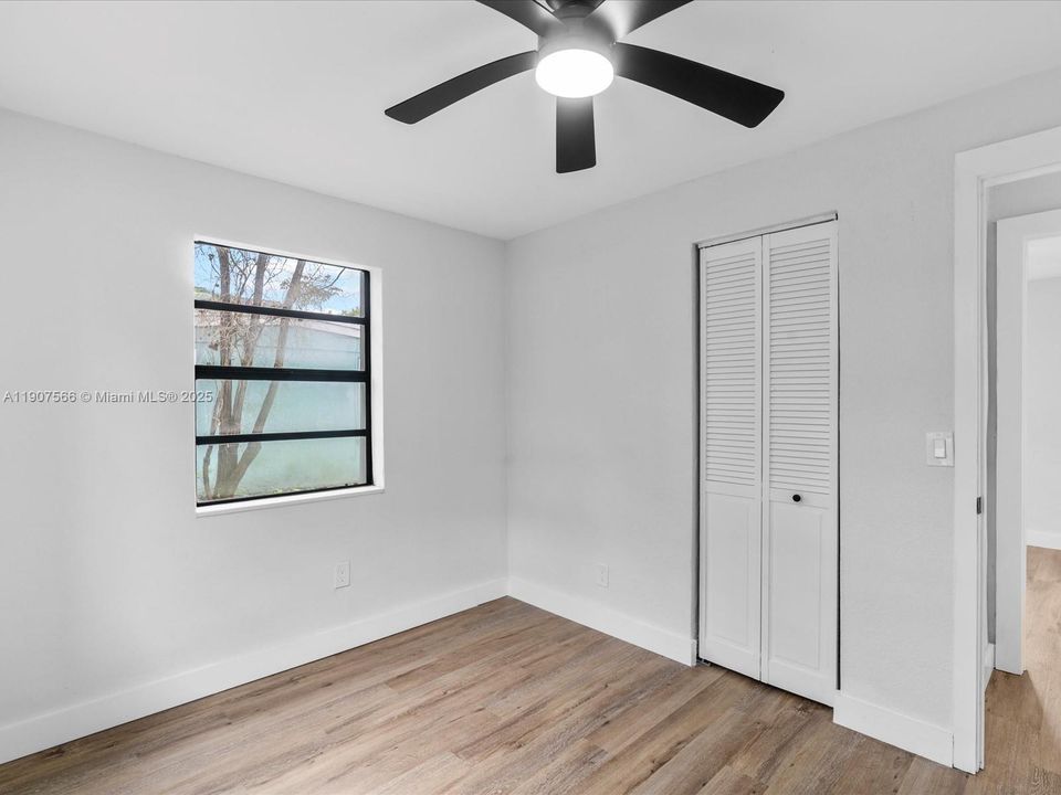 Active With Contract: $279,000 (2 beds, 1 baths, 0 Square Feet)