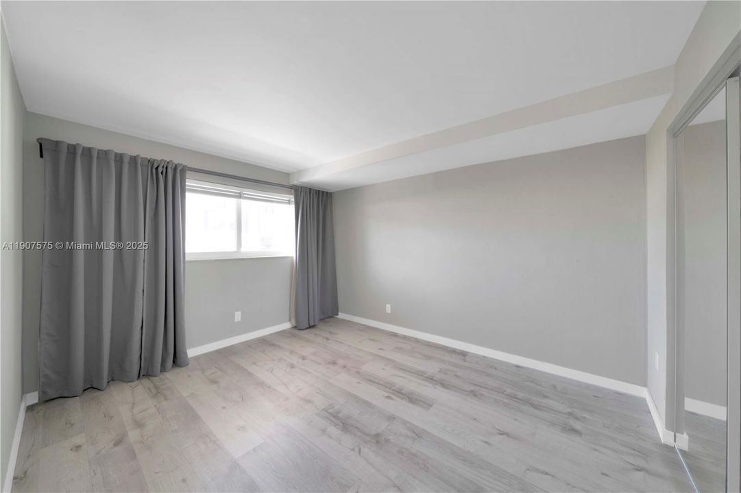 待售: $499,000 (1 贝兹, 1 浴室, 690 平方英尺)