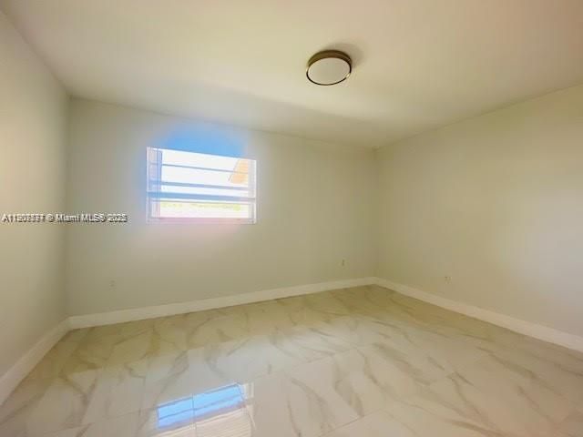 В аренду: $3,000 (3 спален, 2 ванн, 3300 Квадратных фут)