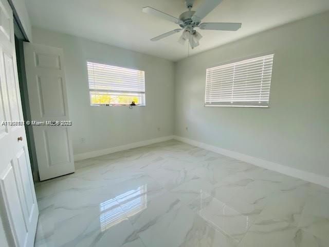 В аренду: $3,000 (3 спален, 2 ванн, 3300 Квадратных фут)