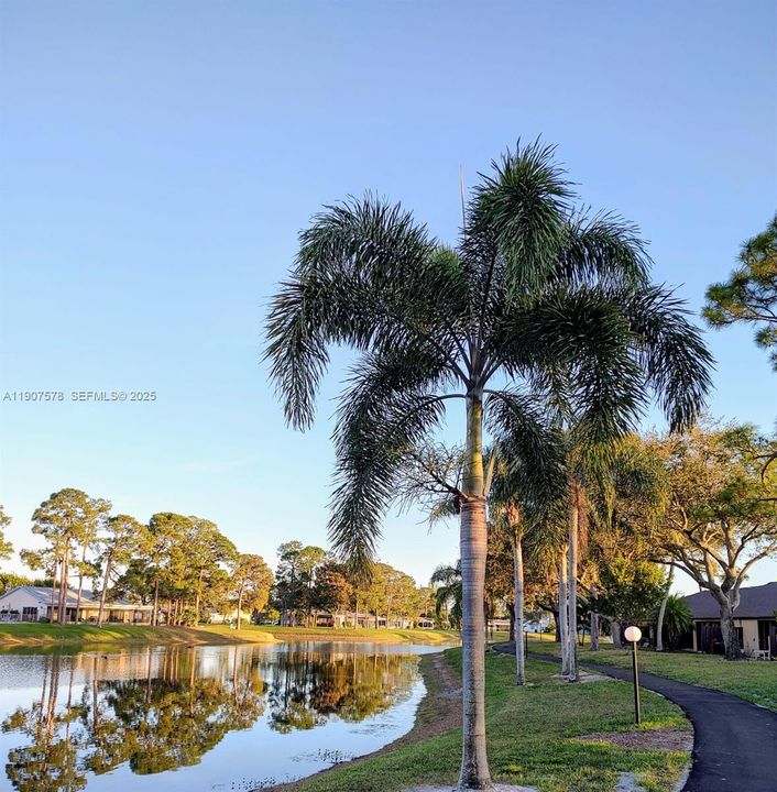 For Sale: $160,000 (2 beds, 2 baths, 922 Square Feet)
