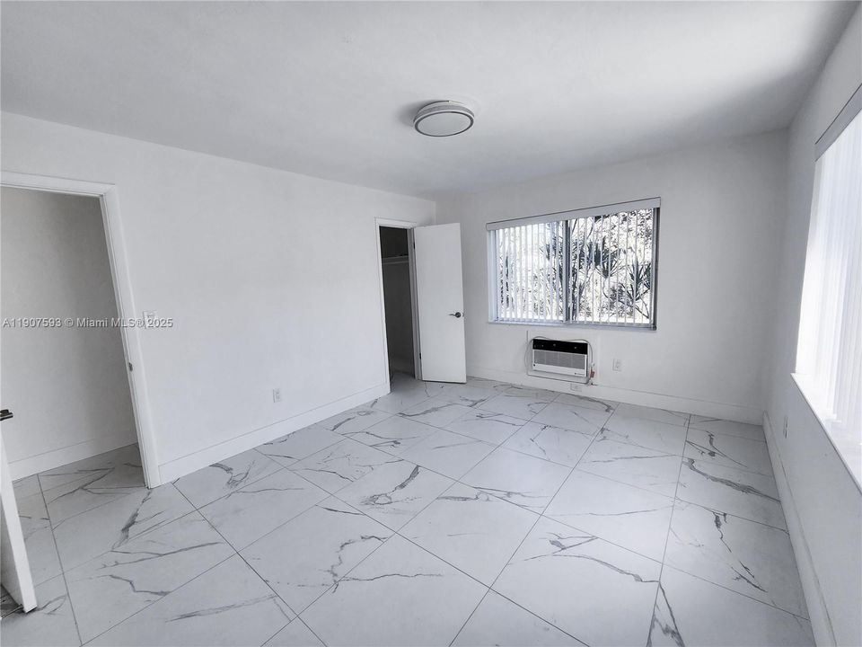 Recientemente alquilado: $1,895 (1 camas, 1 baños, 3304 Pies cuadrados)