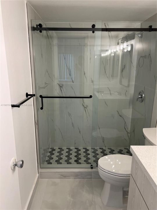 For Sale: $304,900 (2 beds, 2 baths, 980 Square Feet)