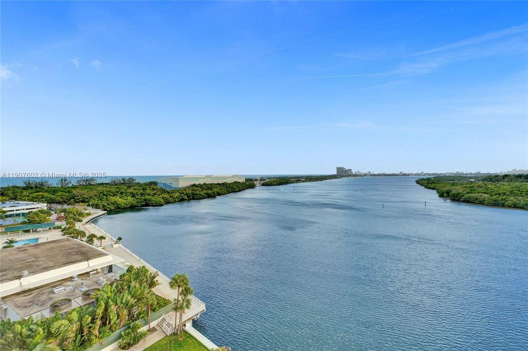 For Rent: $2,600 (1 beds, 1 baths, 762 Square Feet)