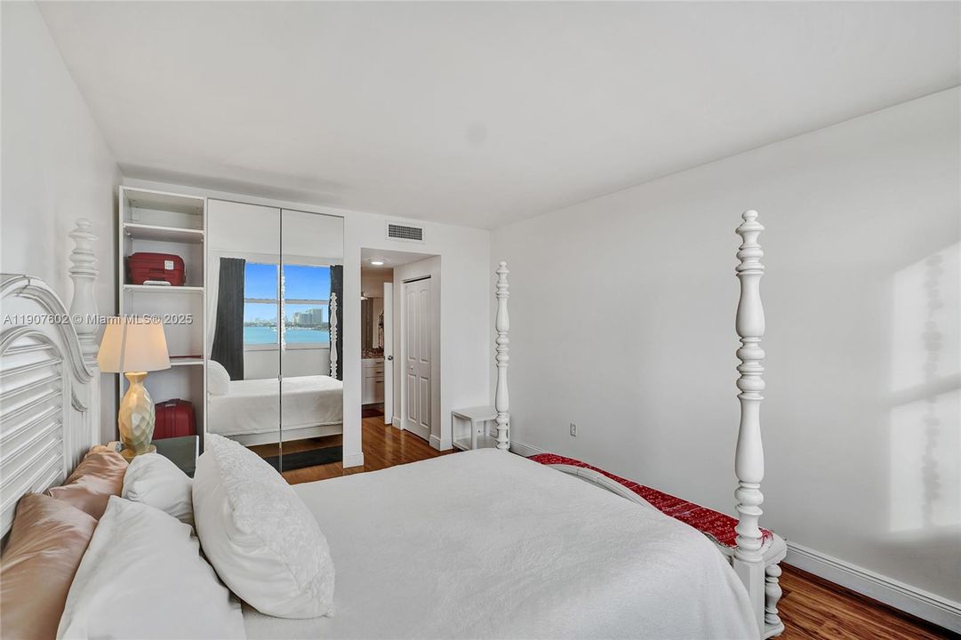 For Rent: $2,600 (1 beds, 1 baths, 762 Square Feet)