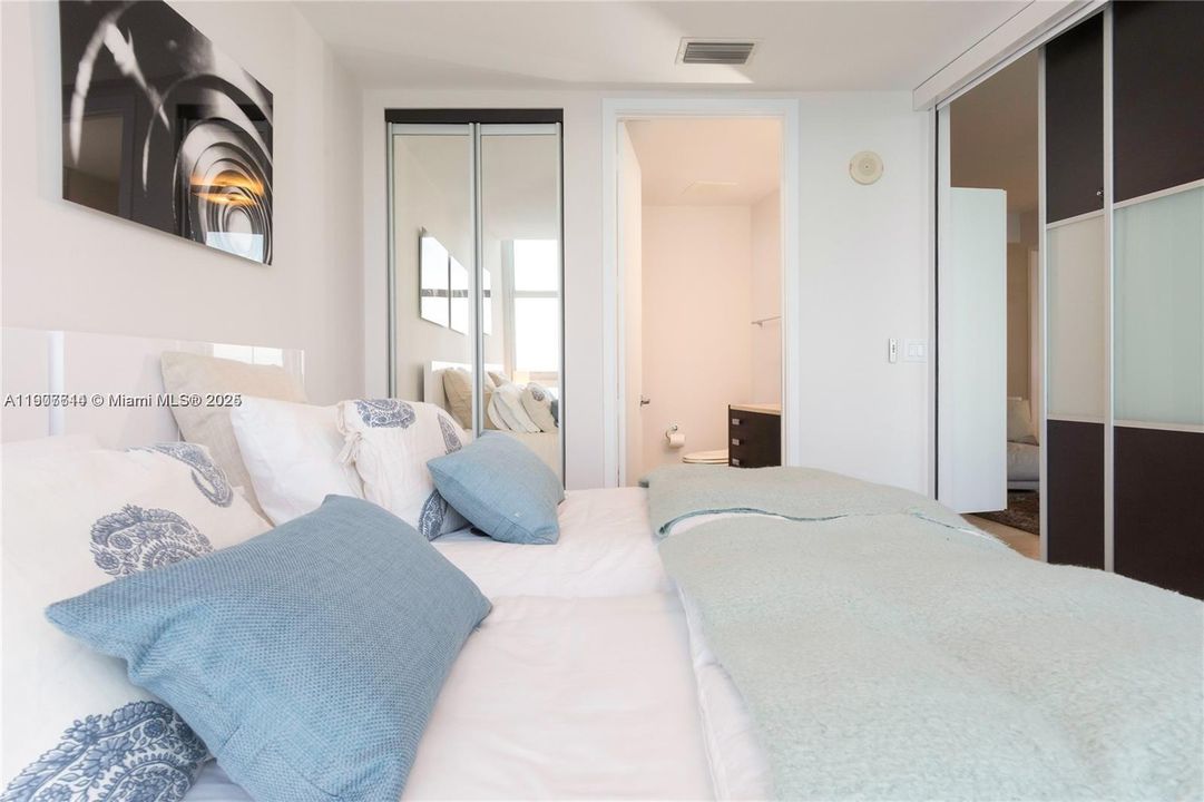 En Venta: $1,695,000 (2 camas, 2 baños, 1570 Pies cuadrados)