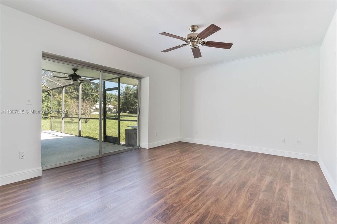 Active With Contract: $999,000 (3 beds, 2 baths, 1803 Square Feet)