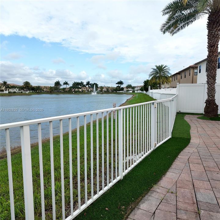 For Rent: $5,000 (5 beds, 4 baths, 2759 Square Feet)