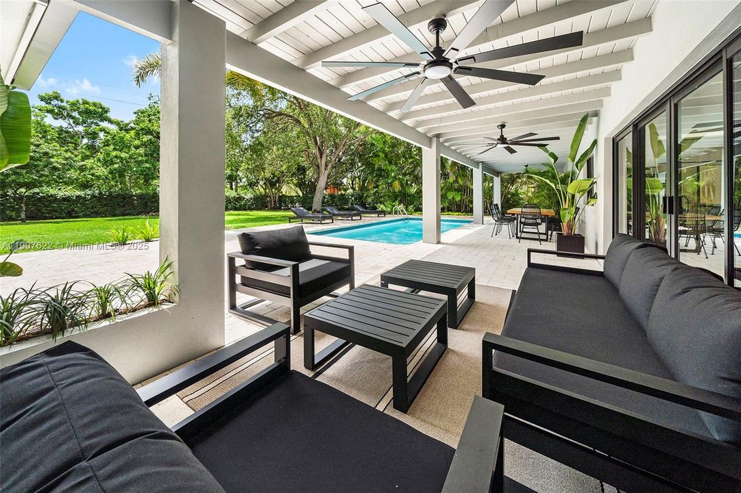 For Rent: $12,000 (5 beds, 3 baths, 2438 Square Feet)