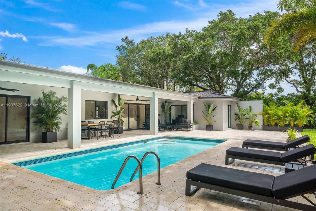 For Rent: $12,000 (5 beds, 3 baths, 2438 Square Feet)