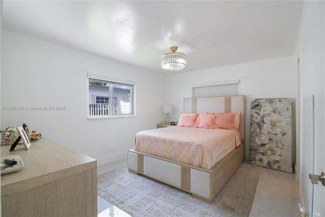 На продажу: $520,000 (3 спален, 2 ванн, 1317 Квадратных фут)