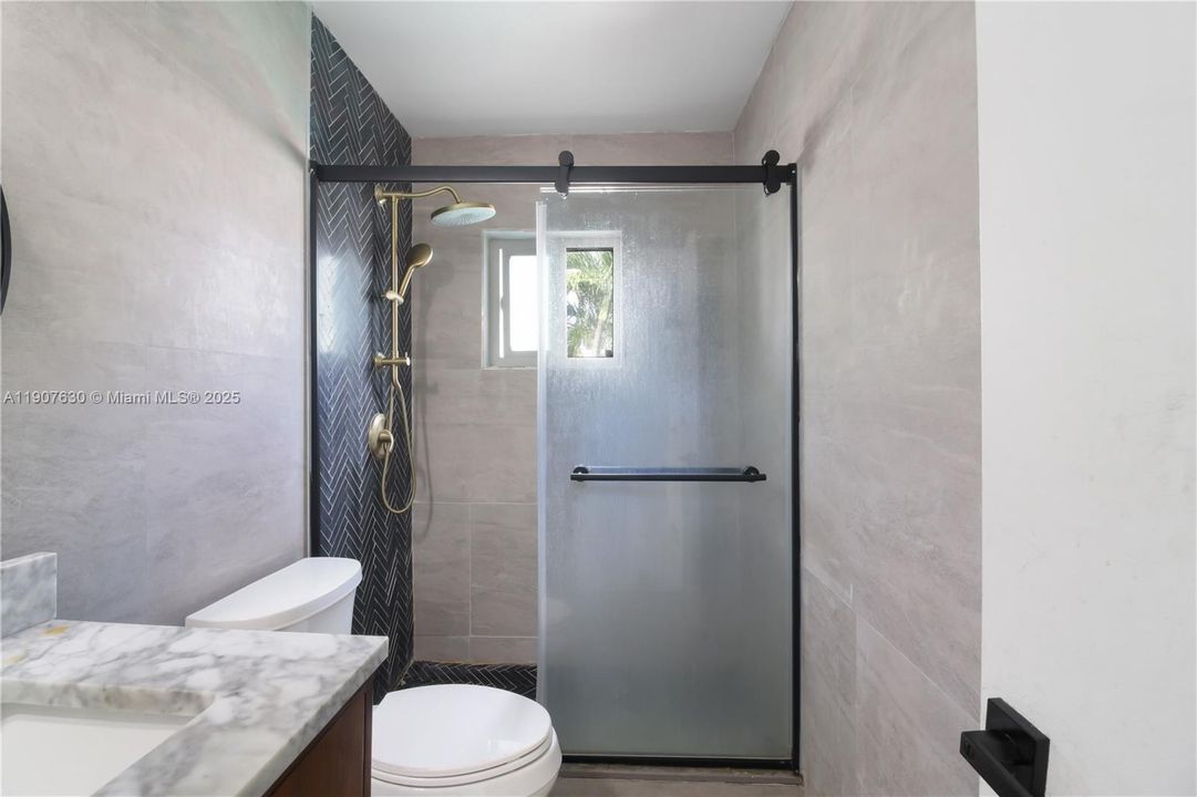 На продажу: $520,000 (3 спален, 2 ванн, 1317 Квадратных фут)