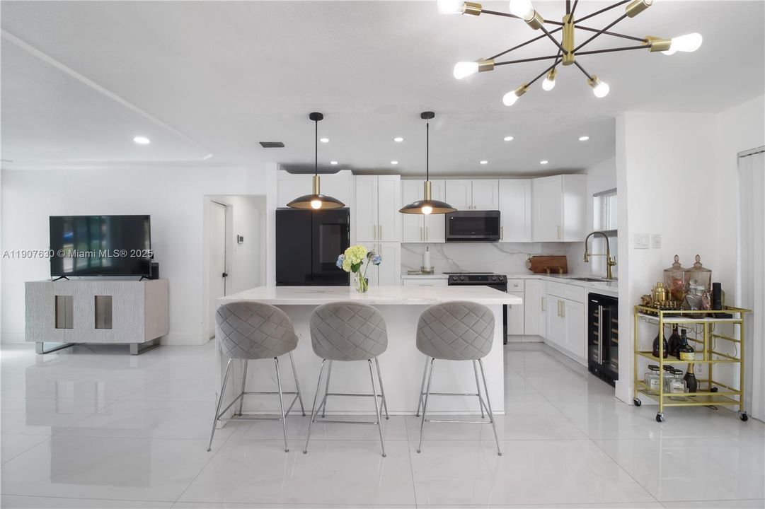 На продажу: $520,000 (3 спален, 2 ванн, 1317 Квадратных фут)