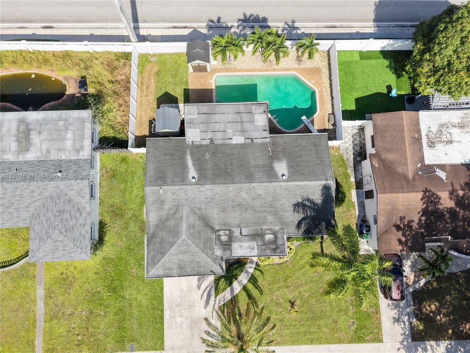 На продажу: $520,000 (3 спален, 2 ванн, 1317 Квадратных фут)