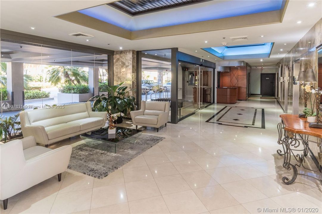 For Rent: $4,800 (2 beds, 2 baths, 1579 Square Feet)