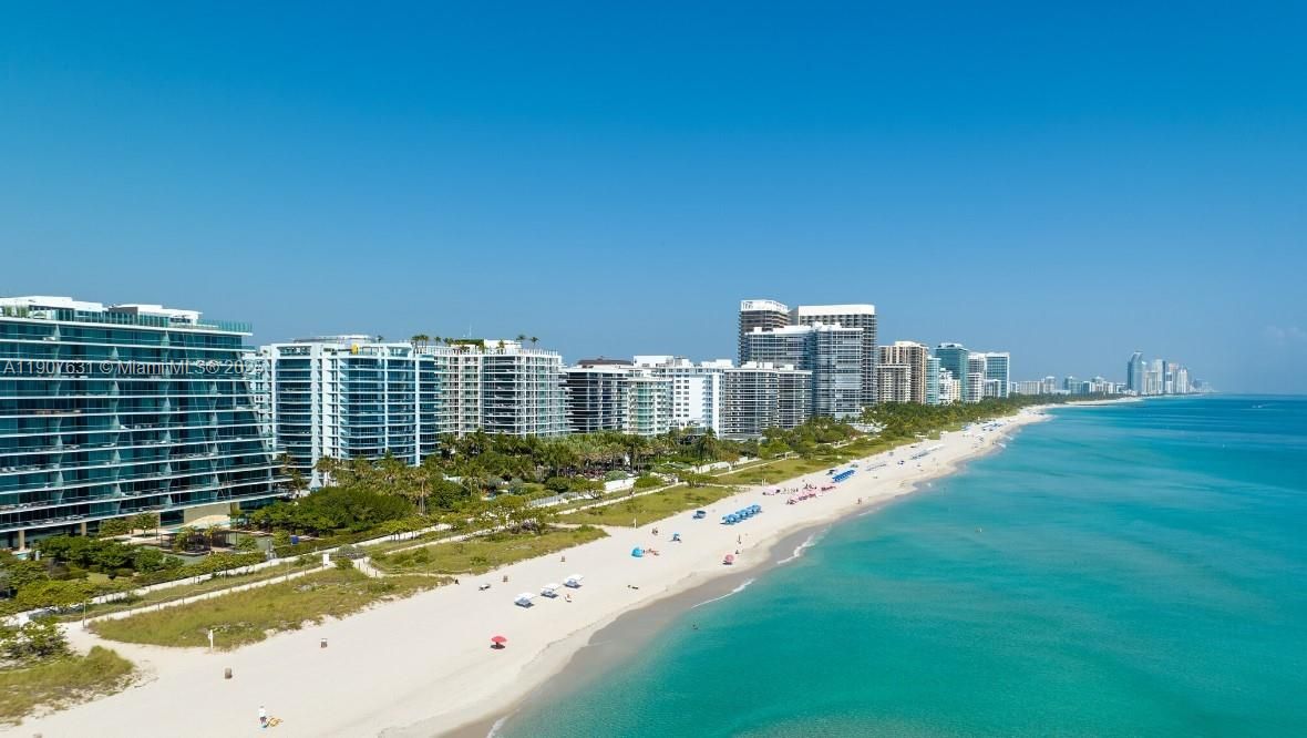 For Rent: $4,800 (2 beds, 2 baths, 1579 Square Feet)