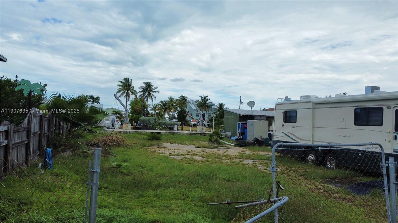 For Sale: $599,000 (0.11 acres)