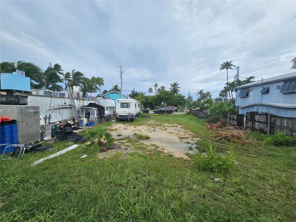 For Sale: $599,000 (0.11 acres)