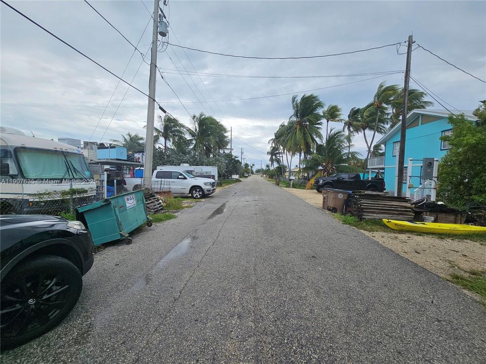 For Sale: $599,000 (0.11 acres)