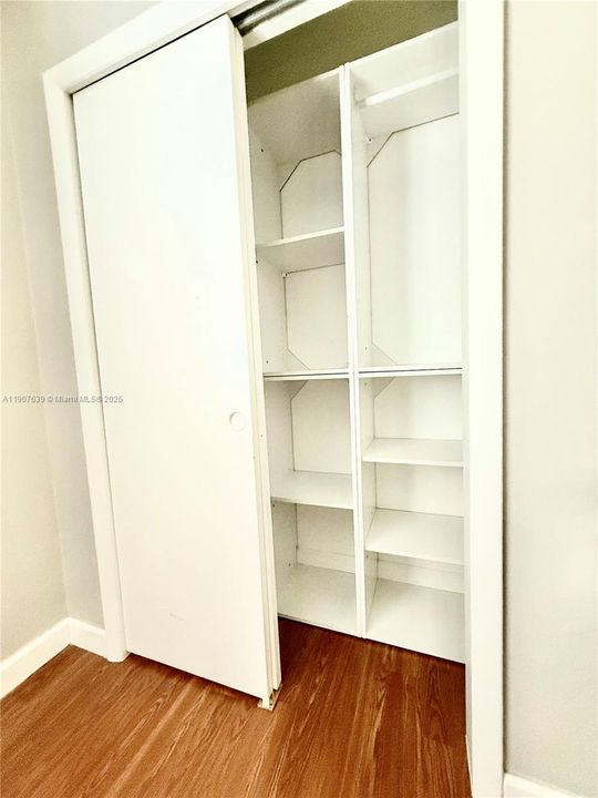 For Rent: $3,800 (3 beds, 2 baths, 1394 Square Feet)