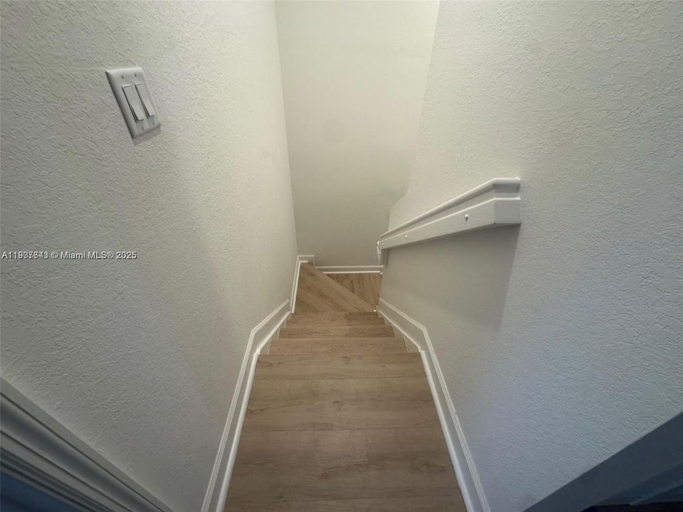 For Rent: $2,700 (3 beds, 2 baths, 0 Square Feet)