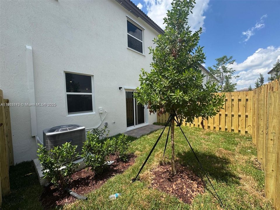 For Rent: $2,700 (3 beds, 2 baths, 0 Square Feet)