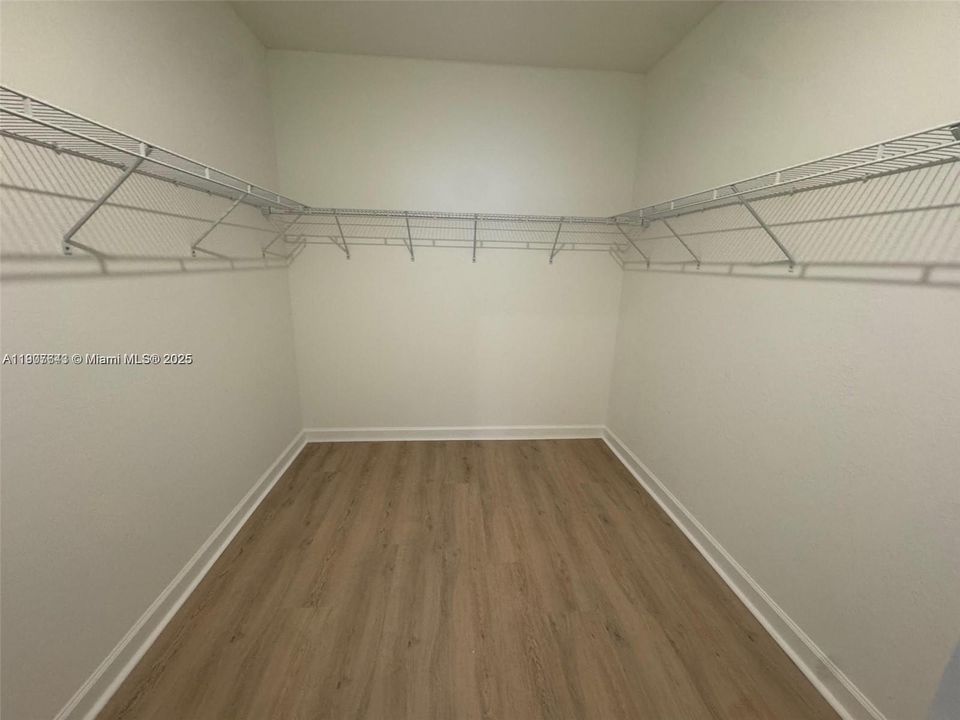 For Rent: $2,700 (3 beds, 2 baths, 0 Square Feet)