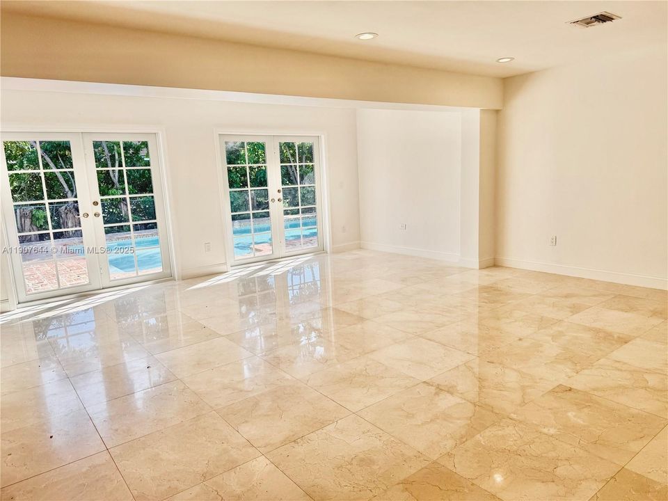 For Rent: $8,250 (3 beds, 2 baths, 2292 Square Feet)