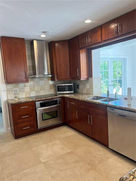 For Rent: $8,250 (3 beds, 2 baths, 2292 Square Feet)