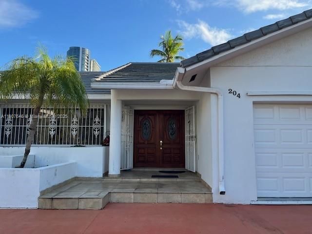 For Sale: $2,350,000 (4 beds, 3 baths, 2632 Square Feet)