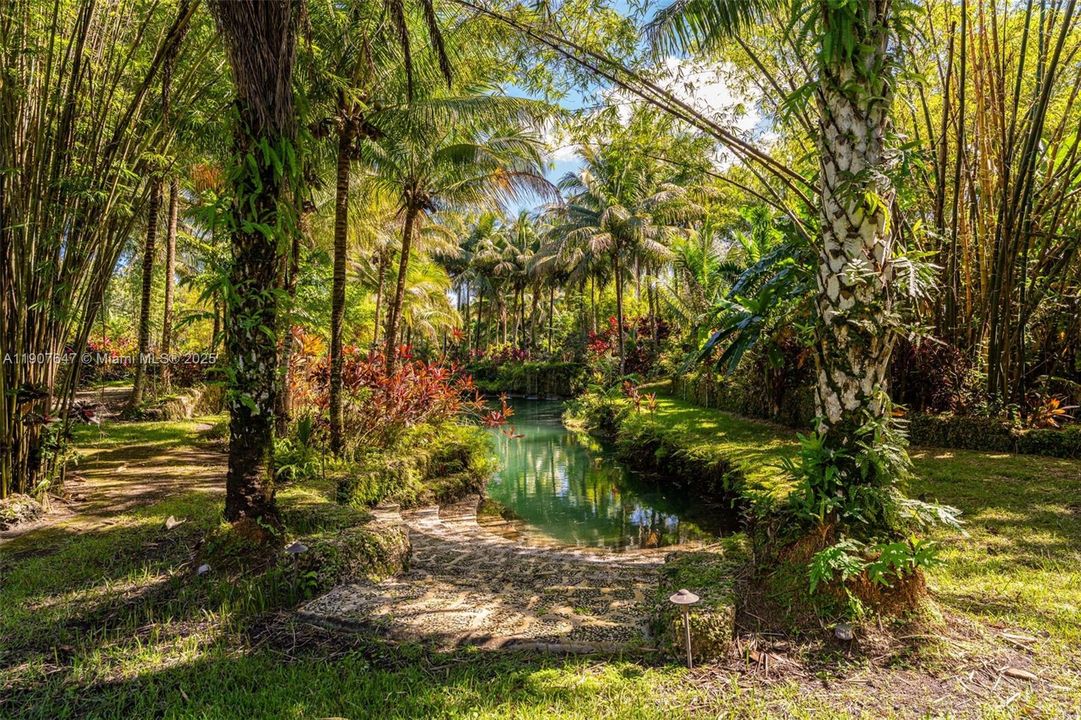 En Venta: $17,499,999 (14.30 acres)