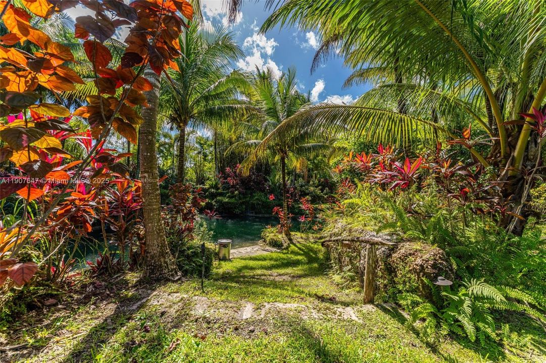 En Venta: $17,499,999 (14.30 acres)