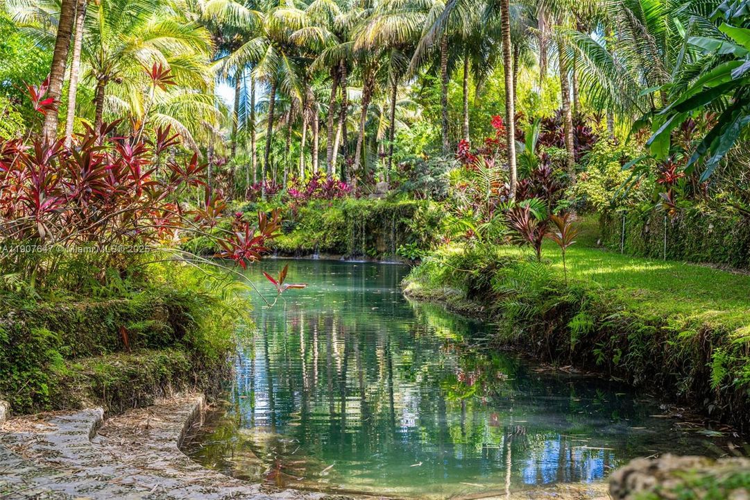 En Venta: $17,499,999 (14.30 acres)