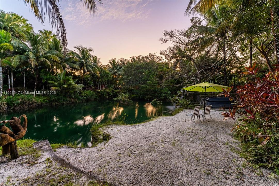 En Venta: $17,499,999 (14.30 acres)