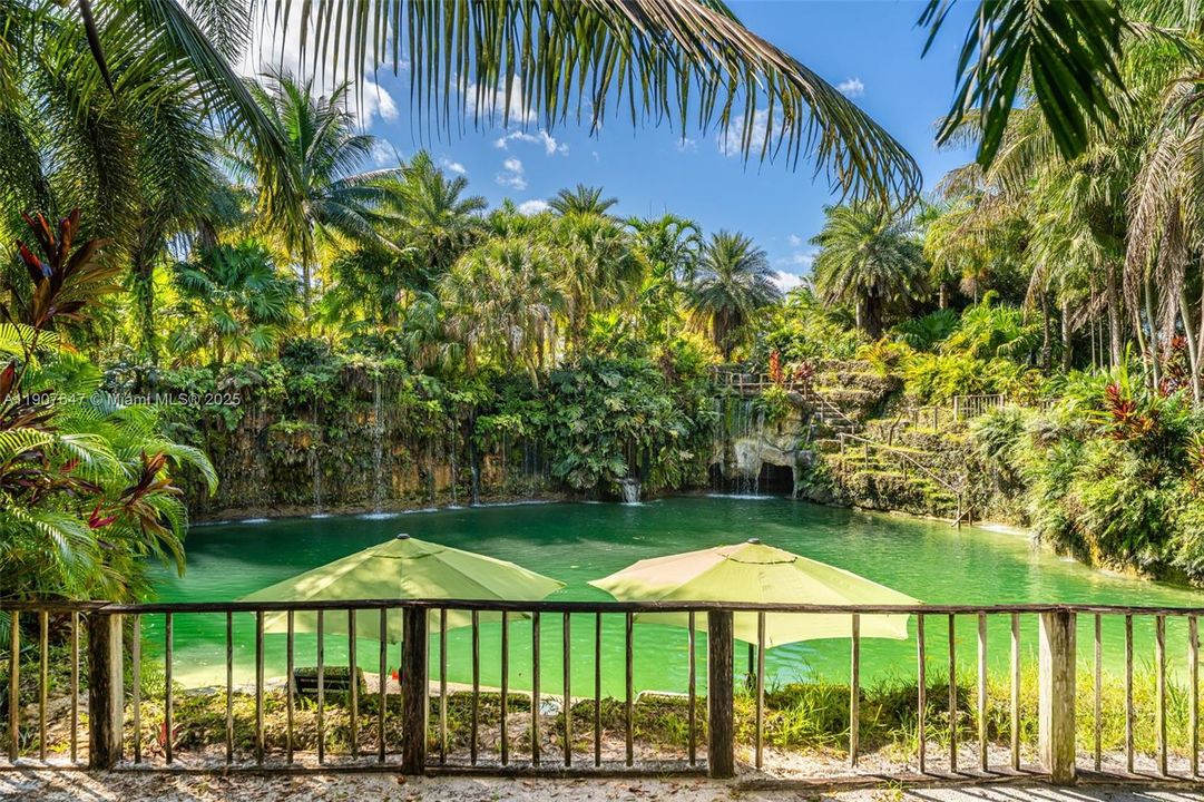 En Venta: $17,499,999 (14.30 acres)