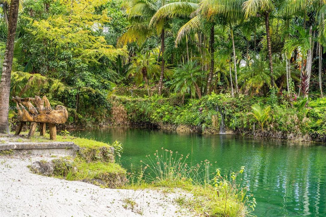 En Venta: $17,499,999 (14.30 acres)