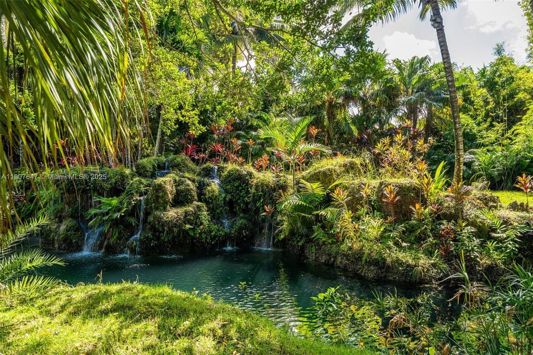 En Venta: $17,499,999 (14.30 acres)