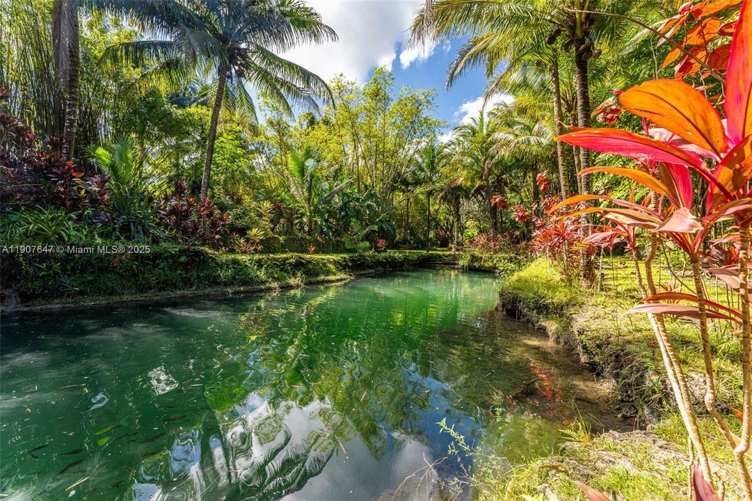 En Venta: $17,499,999 (14.30 acres)