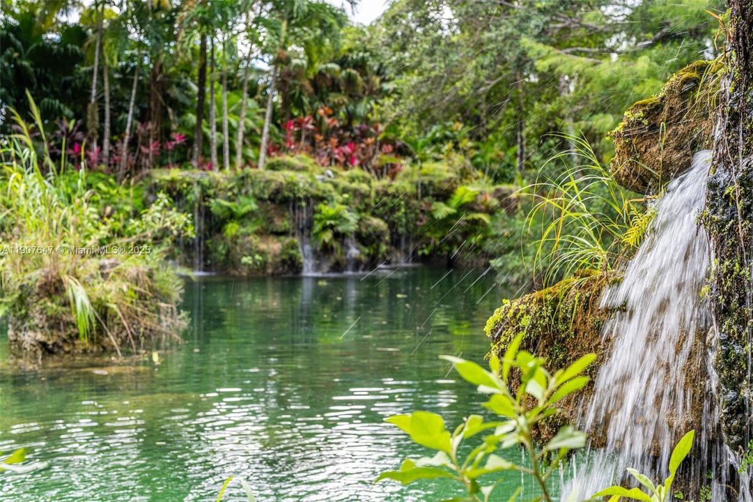 En Venta: $17,499,999 (14.30 acres)