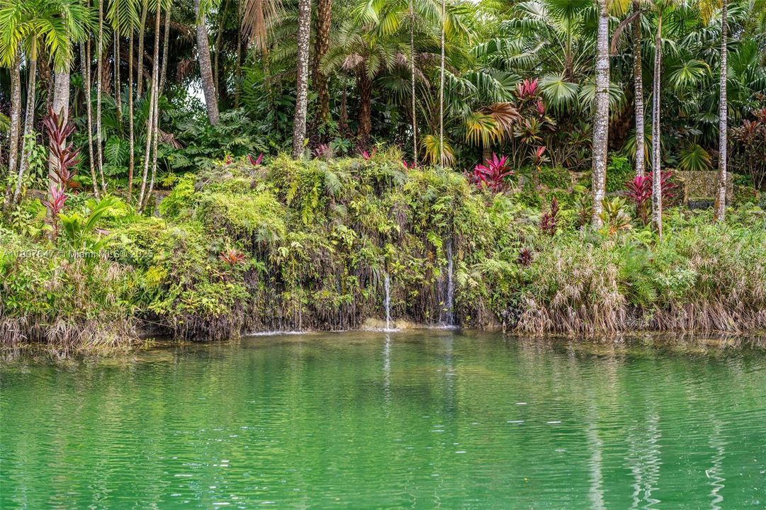 En Venta: $17,499,999 (14.30 acres)