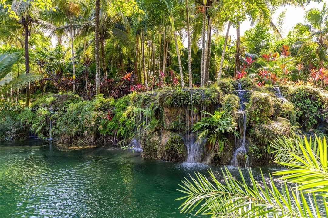 En Venta: $17,499,999 (14.30 acres)