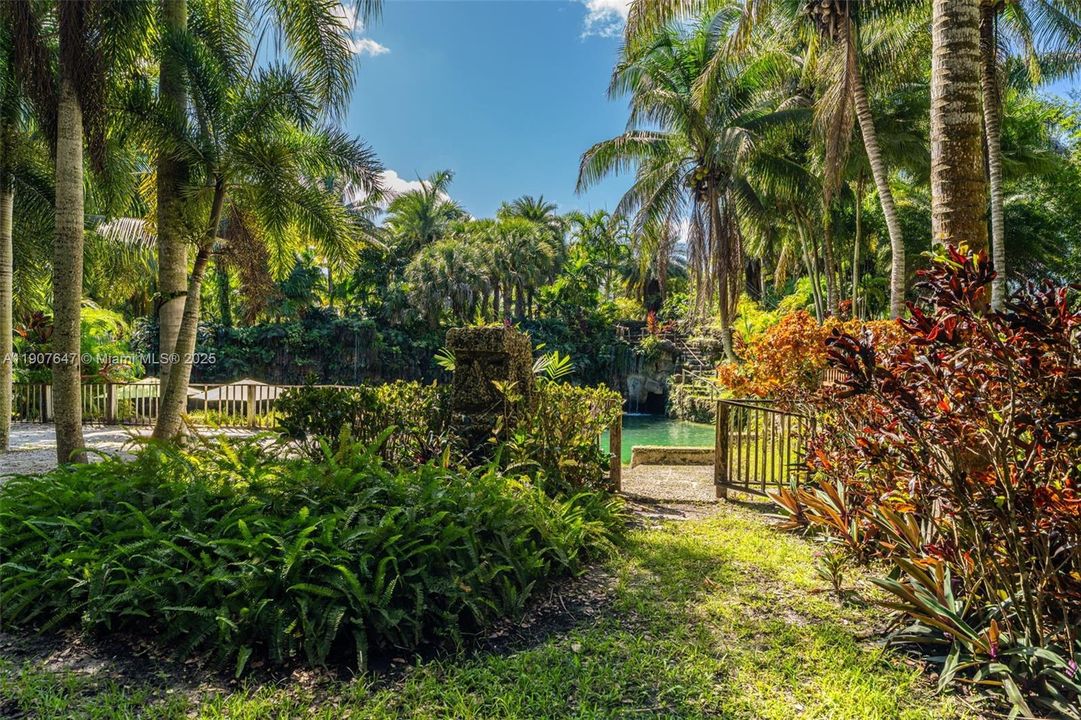 En Venta: $17,499,999 (14.30 acres)