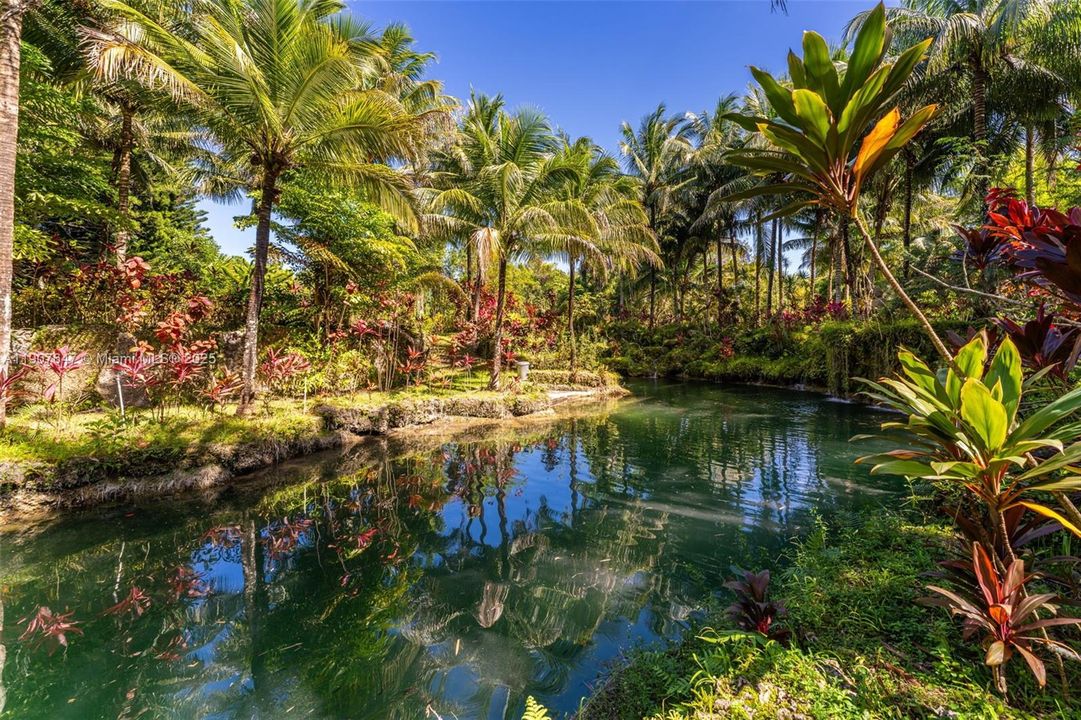En Venta: $17,499,999 (14.30 acres)
